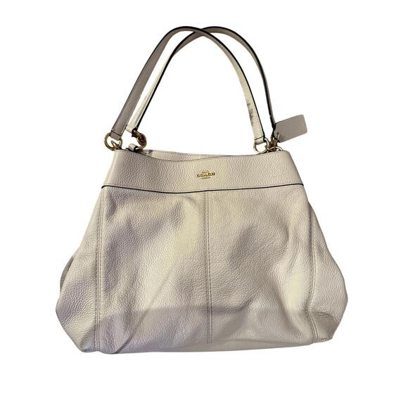 Coach Handbags - 2019 coach lexy bag